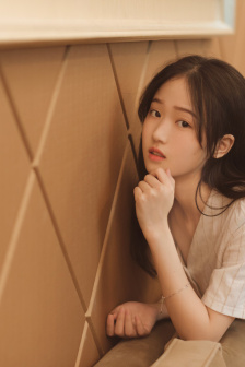 试衣间里的疯狂高h