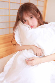 被学长抱进小树林C个爽